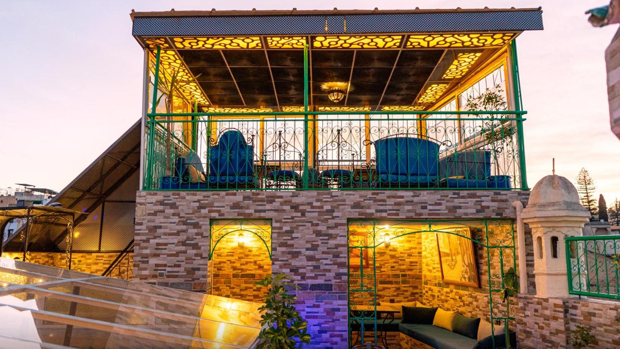 Riad Dar El Ouedghiri Hotel Fes Exterior photo